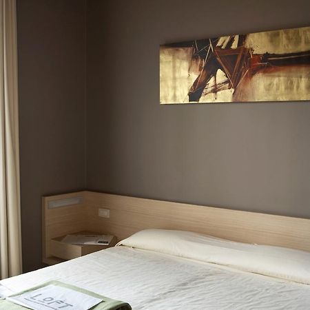 Hotel Loft Манербио Екстериор снимка